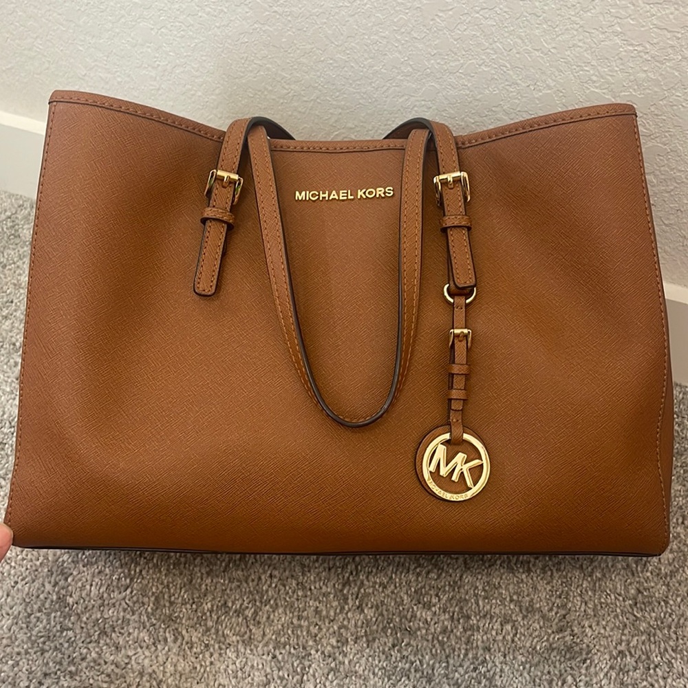 Michael Kors Jet Set Travel leather tote